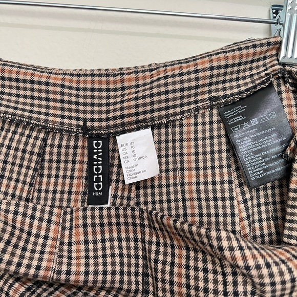 H & M Pleated Divided Skirts, Women’s Fashion, Size 10 - Picture 5 of 5